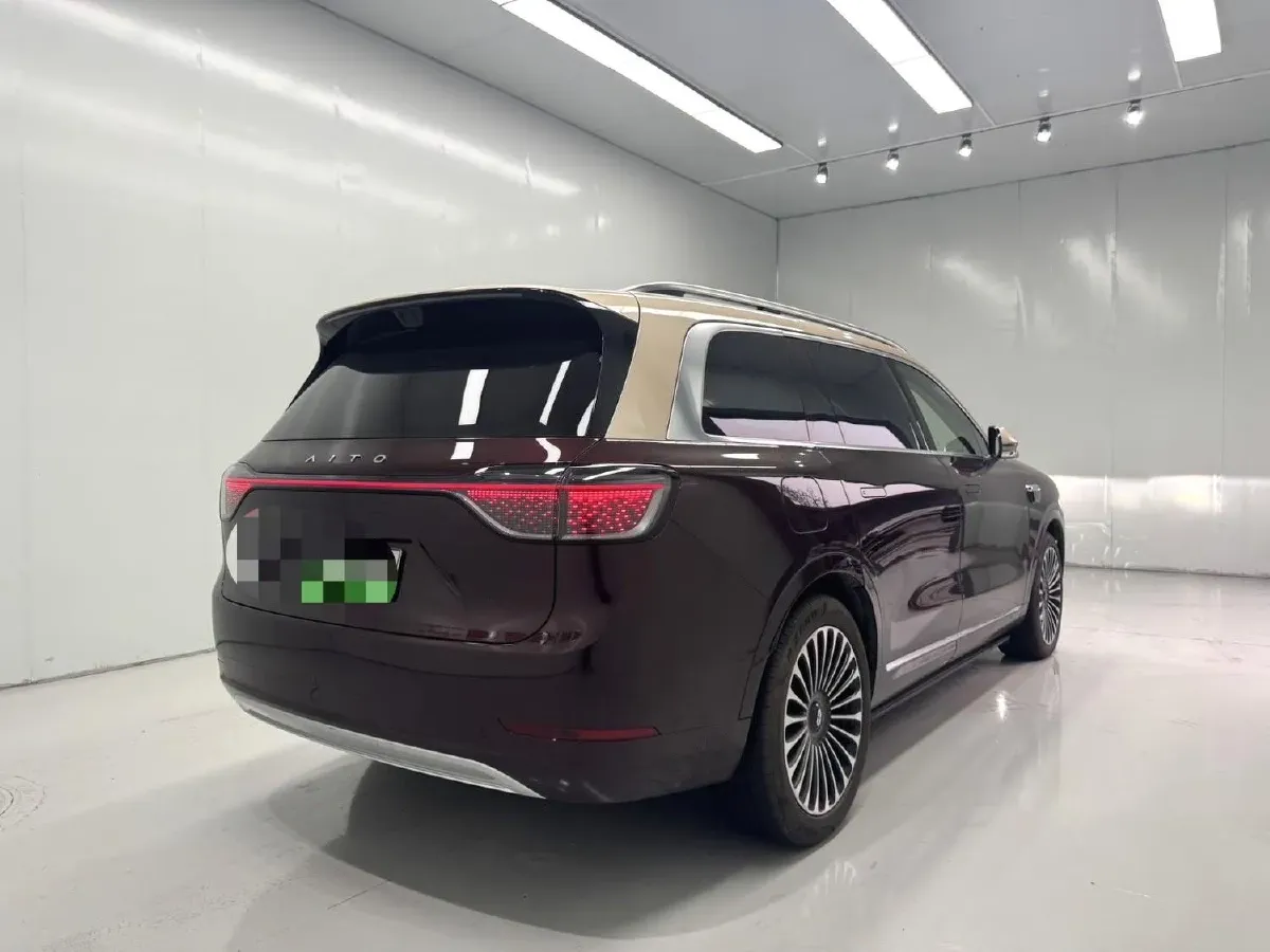 2025 AITO AITO M9 REEV 160HP REEV 52KWH,autocango,china used car exporter,china ev exporter,chinese used car exporter,chinese used ev exporter