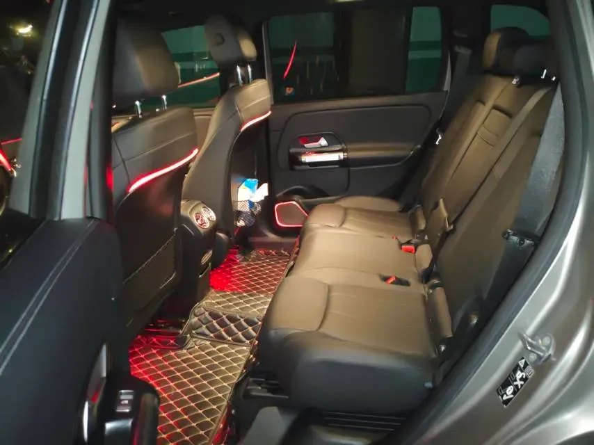 2020 Mercedes-Benz GLB Class 1.3T 136HP L4 7DCT,autocango,china used car exporter,china ev exporter,chinese used car exporter,chinese used ev exporter