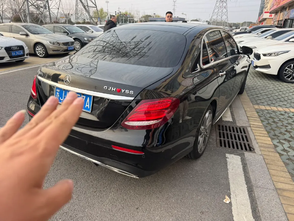 2020 Mercedes-Benz E Class 2.0T 258HP L4 9AT,autocango,china used car exporter,china ev exporter,chinese used car exporter,chinese used ev exporter