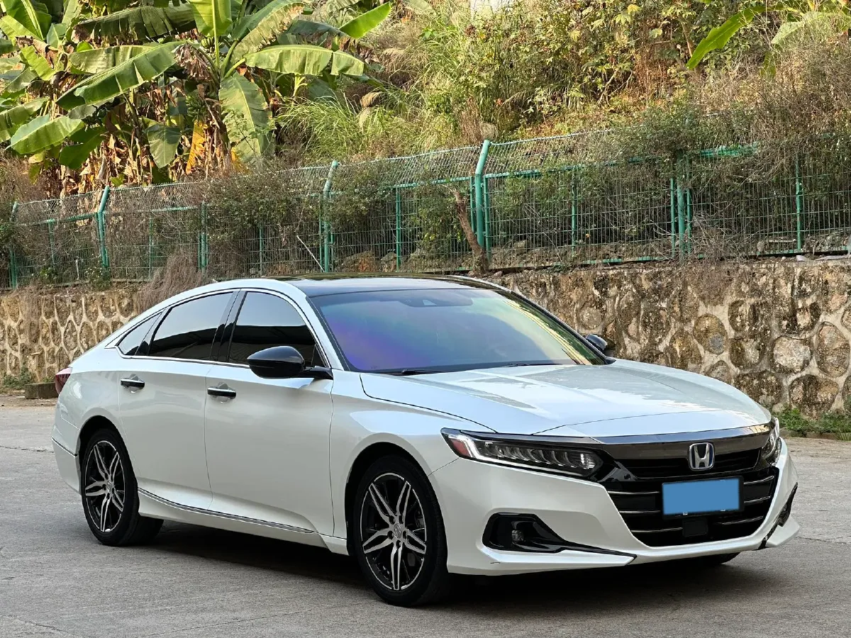 2022 Honda Accord 2.0L 146HP L4 E-CVT Hybrid,autocango,china used car exporter,china ev exporter,chinese used car exporter,chinese used ev exporter