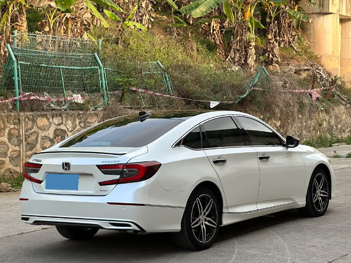 2022 Honda Accord 2.0L 146HP L4 E-CVT Hybrid,autocango,china used car exporter,china ev exporter,chinese used car exporter,chinese used ev exporter