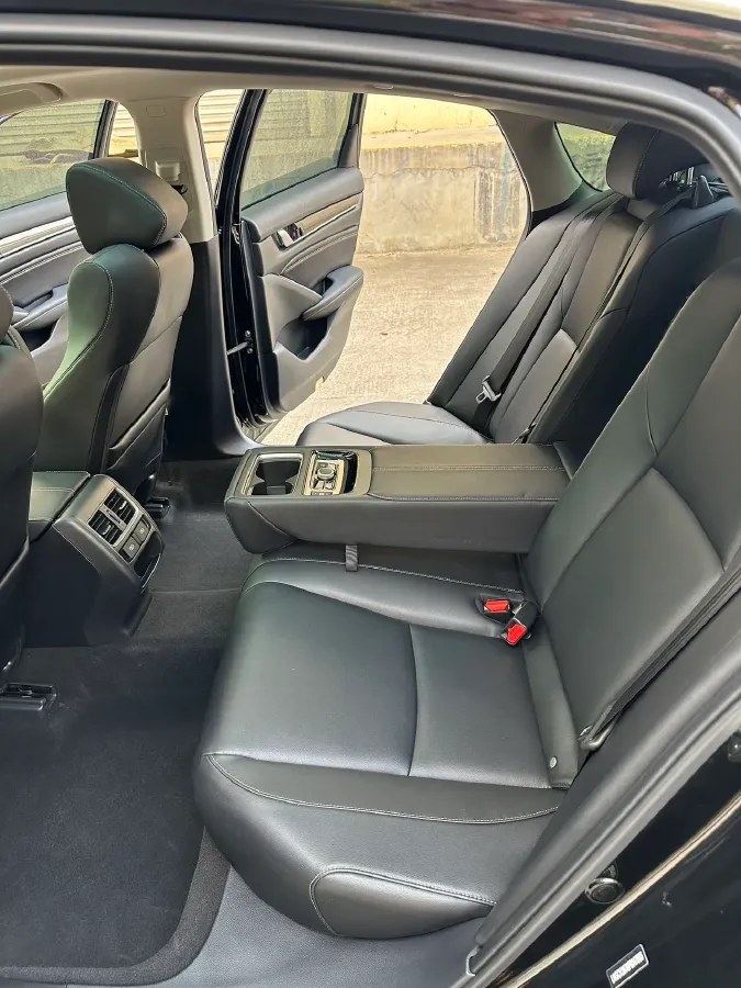 2022 Honda Accord 2.0L 146HP L4 E-CVT Hybrid,autocango,china used car exporter,china ev exporter,chinese used car exporter,chinese used ev exporter