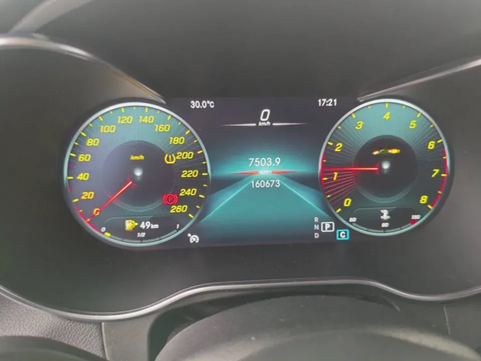 2021 Mercedes-Benz GLC Class 2.0T 197HP L4 9AT,autocango,china used car exporter,china ev exporter,chinese used car exporter,chinese used ev exporter