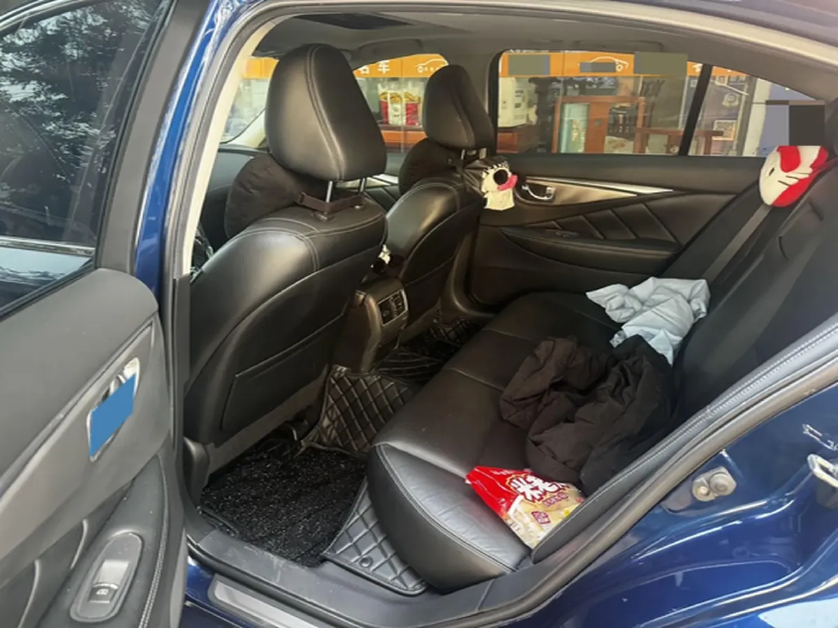 2018 Jeep Grand Commander 2.0T 265HP L4 9AT,autocango,china used car exporter,china ev exporter,chinese used car exporter,chinese used ev exporter