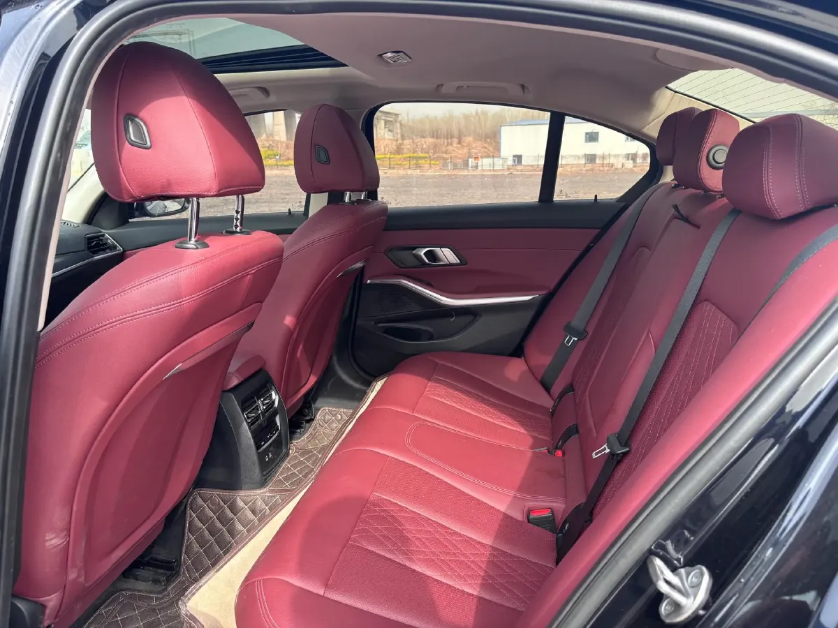 2023 BMW 3 Series 2.0T 184HP L4 8AT,autocango,china used car exporter,china ev exporter,chinese used car exporter,chinese used ev exporter