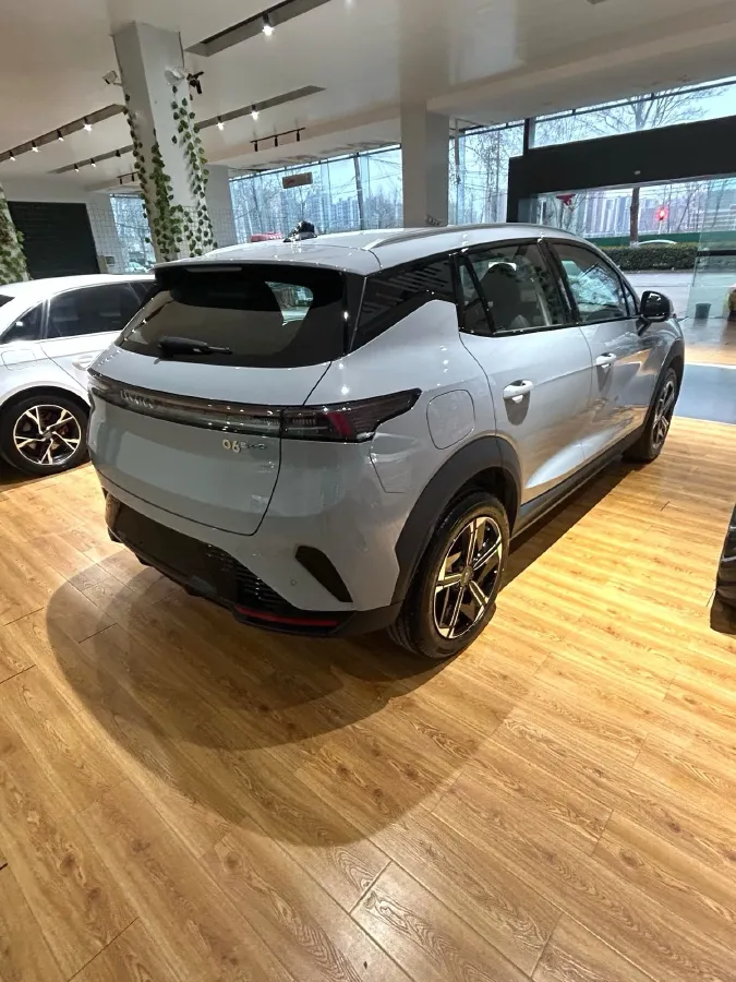 2023 LYNK&CO 06 EM-P 1.5L 120HP L4 3DHT PHEV 9.11KWH,autocango,china used car exporter,china ev exporter,chinese used car exporter,chinese used ev exporter