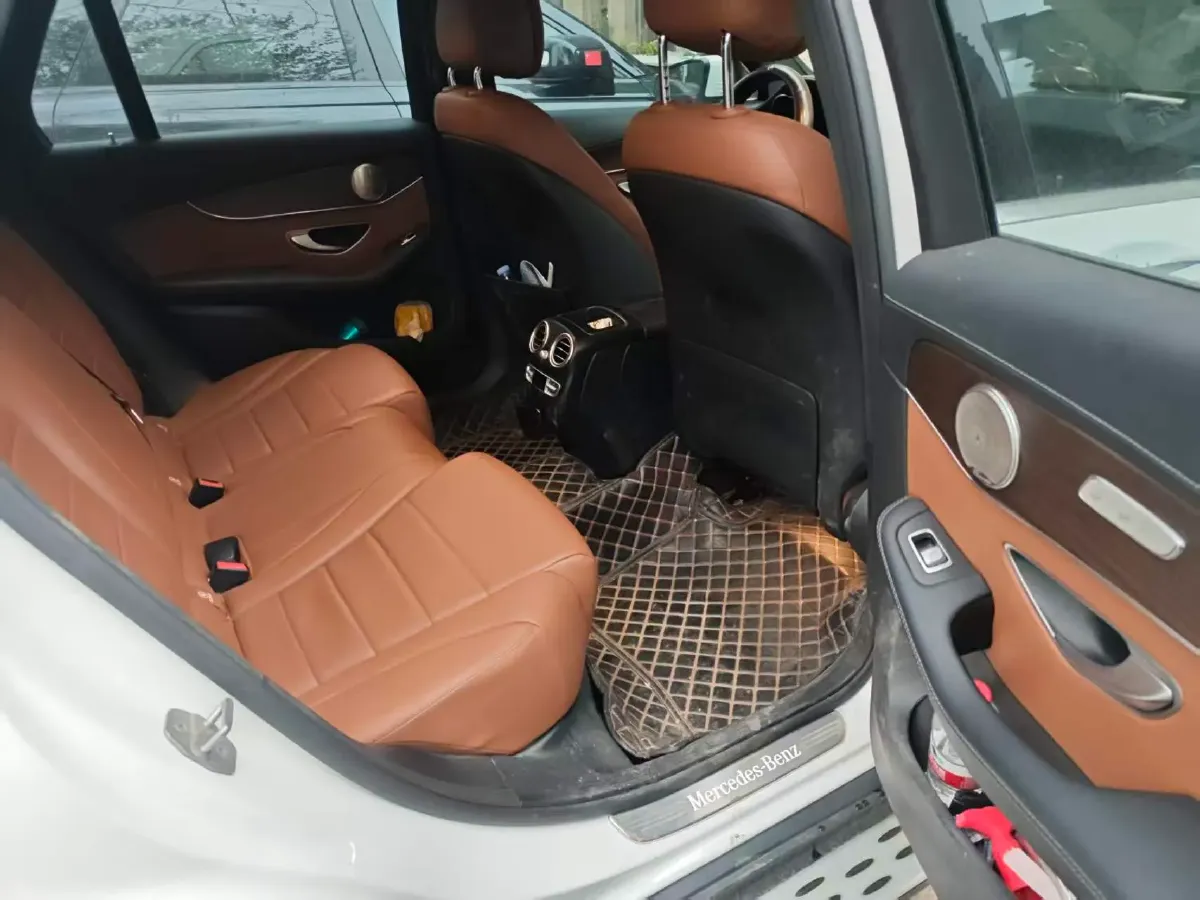 2022 Mercedes-Benz GLC Class 2.0T 258HP L4 9AT,autocango,china used car exporter,china ev exporter,chinese used car exporter,chinese used ev exporter