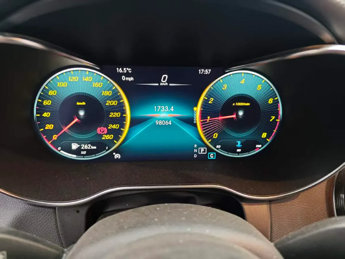 2022 Mercedes-Benz GLC Class 2.0T 258HP L4 9AT,autocango,china used car exporter,china ev exporter,chinese used car exporter,chinese used ev exporter