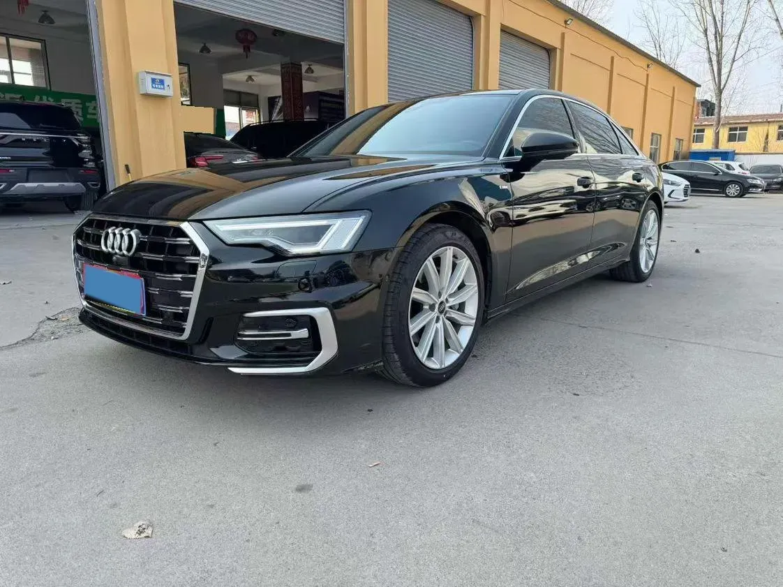 2024 Audi A6L 2.0T 245HP L4 7DCT,autocango,china used car exporter,china ev exporter,chinese used car exporter,chinese used ev exporter