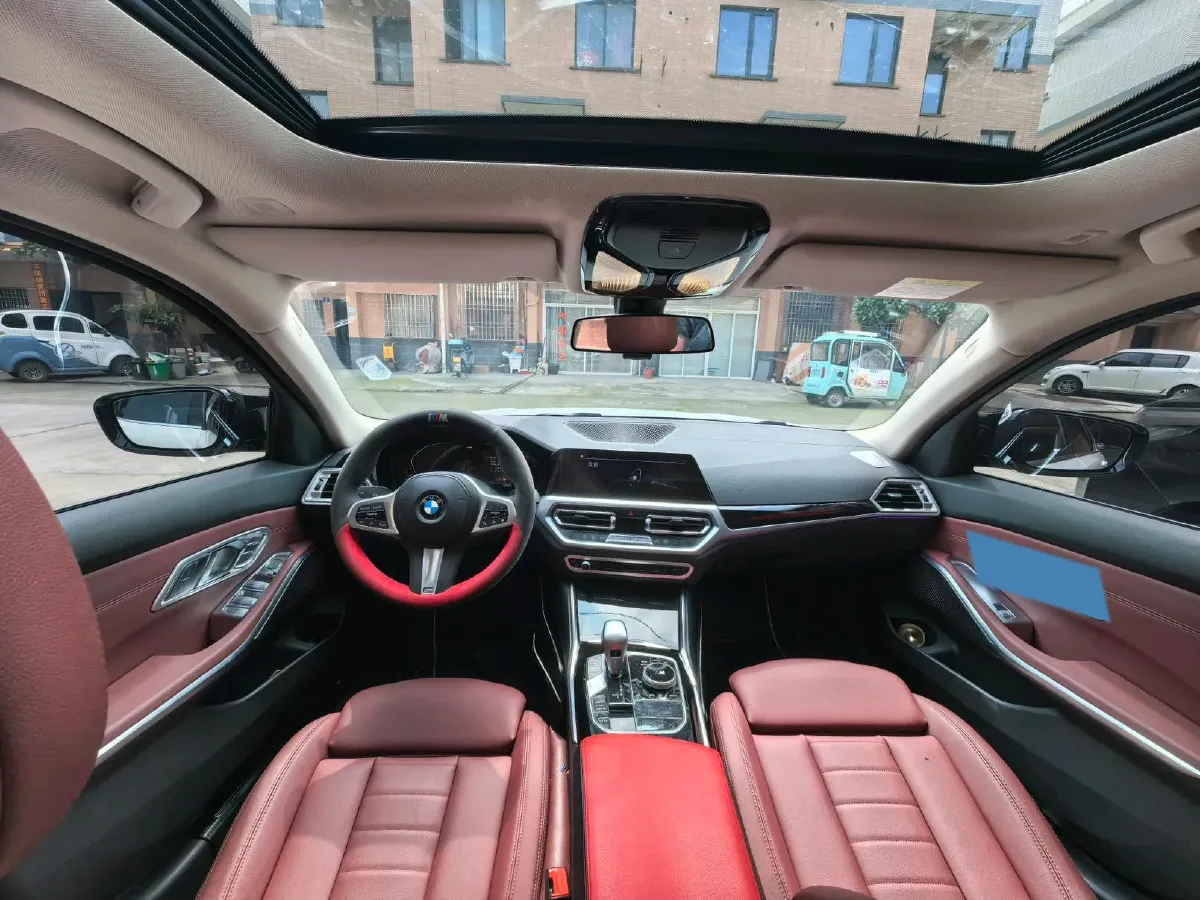 2021 BMW 3 Series 2.0T 156HP L4 8AT,autocango,china used car exporter,china ev exporter,chinese used car exporter,chinese used ev exporter