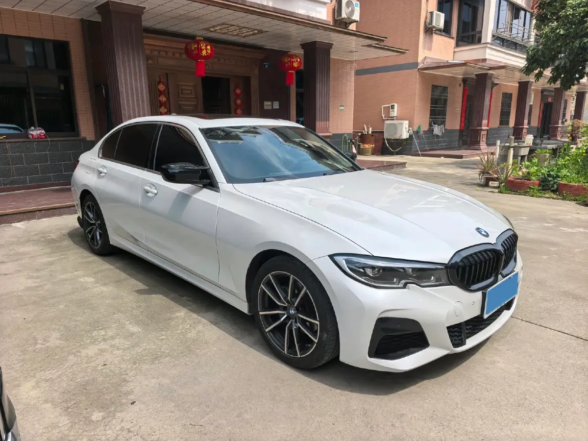 2021 BMW 3 Series 2.0T 156HP L4 8AT,autocango,china used car exporter,china ev exporter,chinese used car exporter,chinese used ev exporter