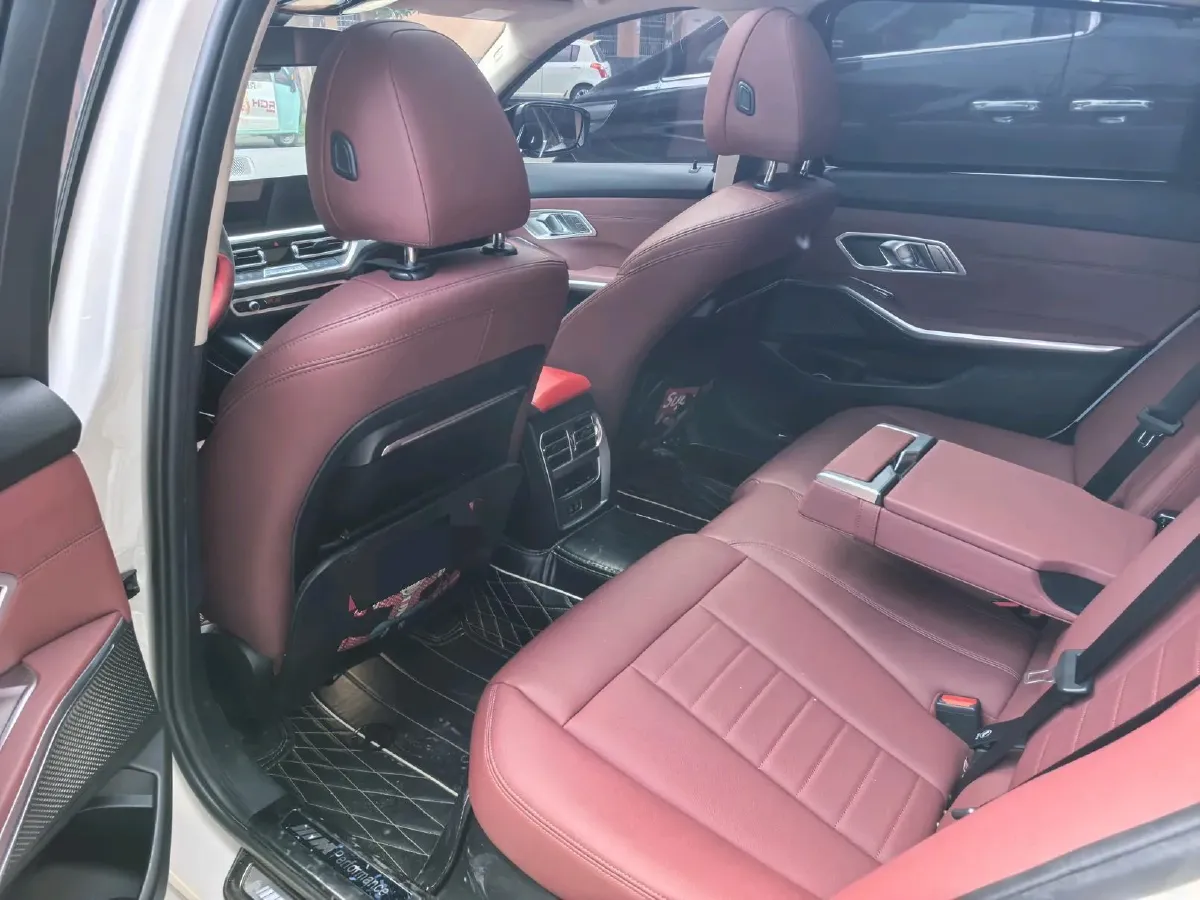 2021 BMW 3 Series 2.0T 156HP L4 8AT,autocango,china used car exporter,china ev exporter,chinese used car exporter,chinese used ev exporter