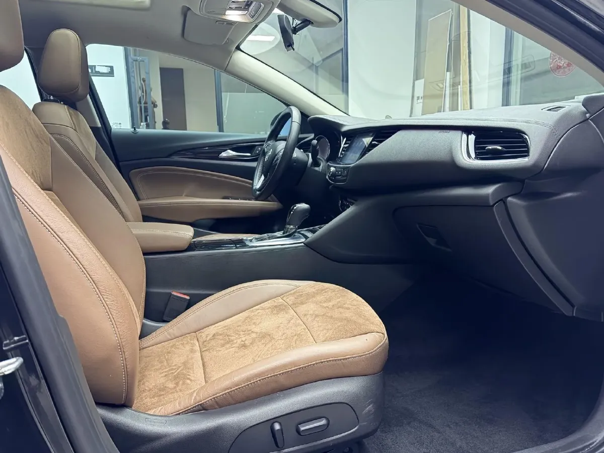 2019 Buick Regal 1.5T 170HP L4 9AT,autocango,china used car exporter,china ev exporter,chinese used car exporter,chinese used ev exporter