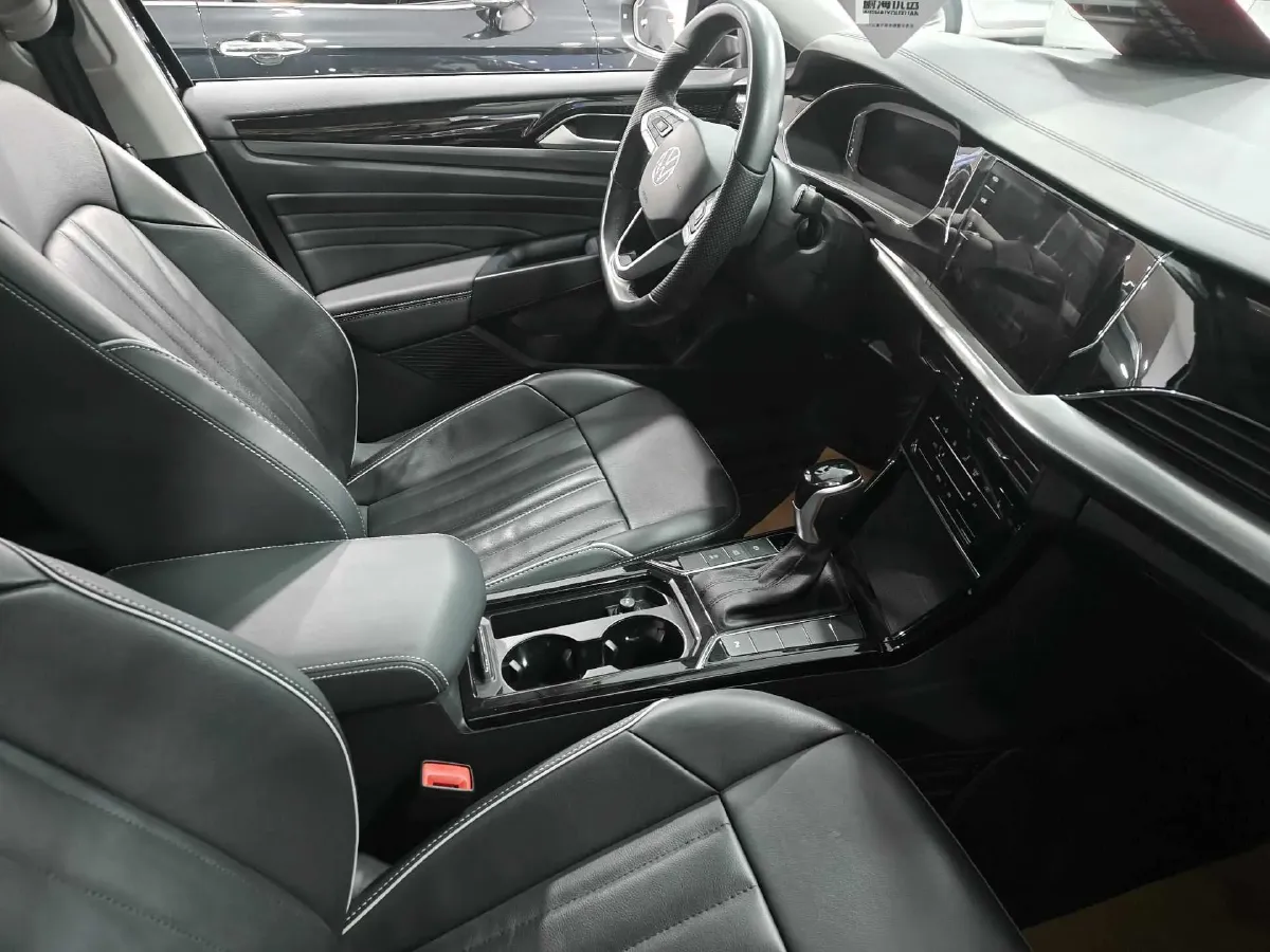 2022 Skoda Kodiak GT 2.0T 186HP L4 7DCT,autocango,china used car exporter,china ev exporter,chinese used car exporter,chinese used ev exporter