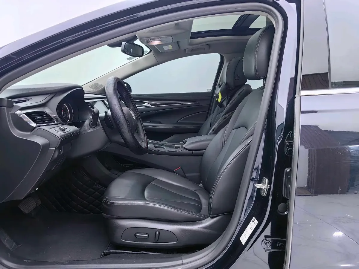 2020 Buick Larcosse 2.0T 237HP L4 9AT,autocango,china used car exporter,china ev exporter,chinese used car exporter,chinese used ev exporter