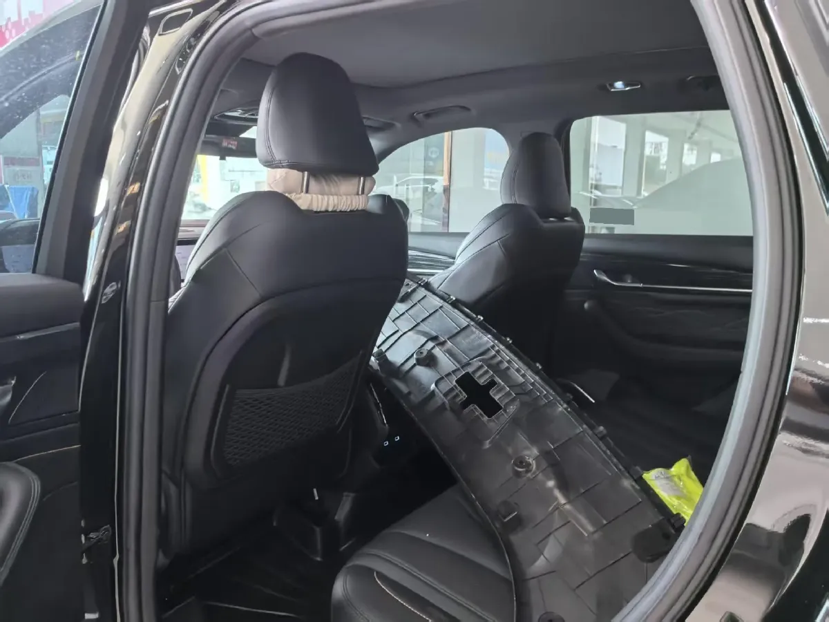 2024 Geely Monjaro 2.0T 218HP L4 7DCT,autocango,china used car exporter,china ev exporter,chinese used car exporter,chinese used ev exporter