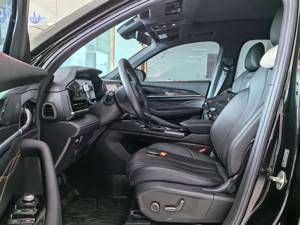 2024 Geely Monjaro 2.0T 218HP L4 7DCT,autocango,china used car exporter,china ev exporter,chinese used car exporter,chinese used ev exporter