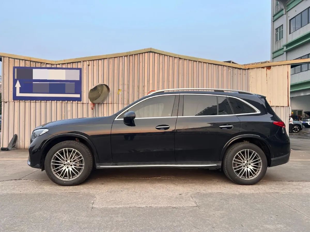 2024 Mercedes-Benz GLC Class 2.0T 258HP L4 9AT,autocango,china used car exporter,china ev exporter,chinese used car exporter,chinese used ev exporter