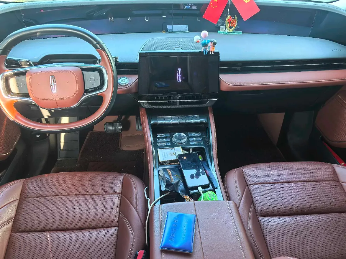 2025 Lincoln Nautilus 2.0T 261HP L4 8AT,autocango,china used car exporter,china ev exporter,chinese used car exporter,chinese used ev exporter