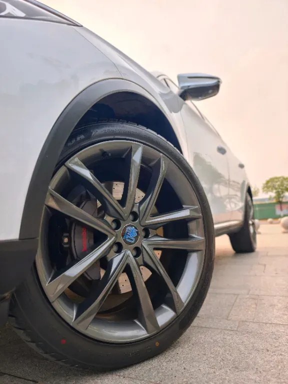 2018 BYD Tang 2.0T 205HP L4 6DCT PHEV 23.97KWH,autocango,china used car exporter,china ev exporter,chinese used car exporter,chinese used ev exporter