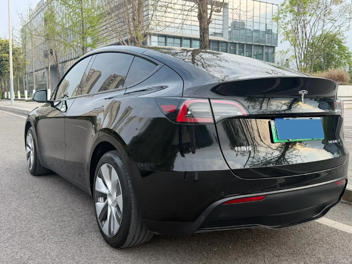 2022 Tesla Model Y BEV 60KWH,autocango,china used car exporter,china ev exporter,chinese used car exporter,chinese used ev exporter