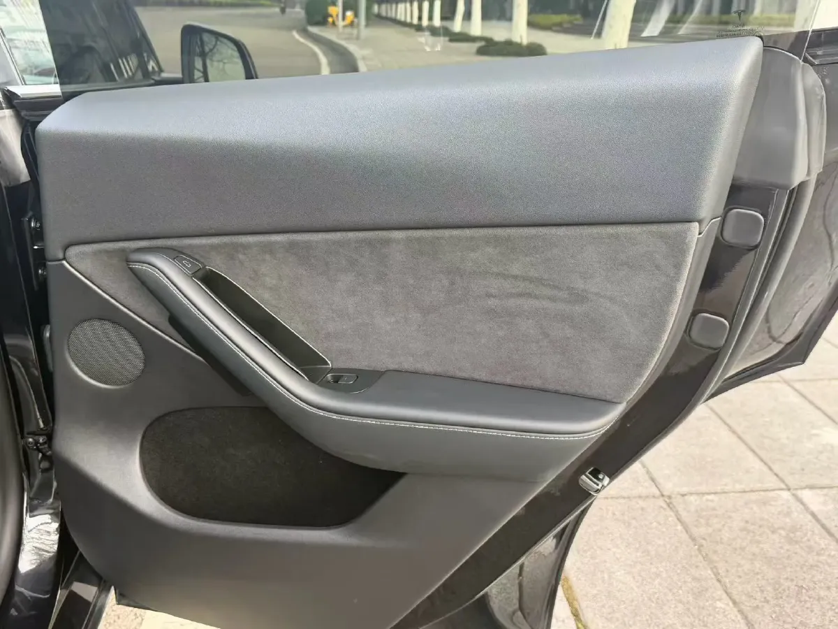 2022 Tesla Model Y BEV 60KWH,autocango,china used car exporter,china ev exporter,chinese used car exporter,chinese used ev exporter