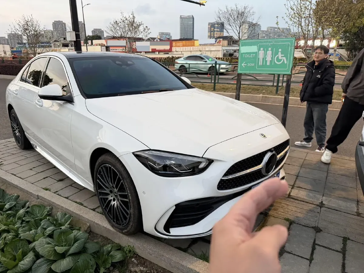 2026 Mercedes-Benz C Class 2.0T 204HP L4 9AT,autocango,china used car exporter,china ev exporter,chinese used car exporter,chinese used ev exporter