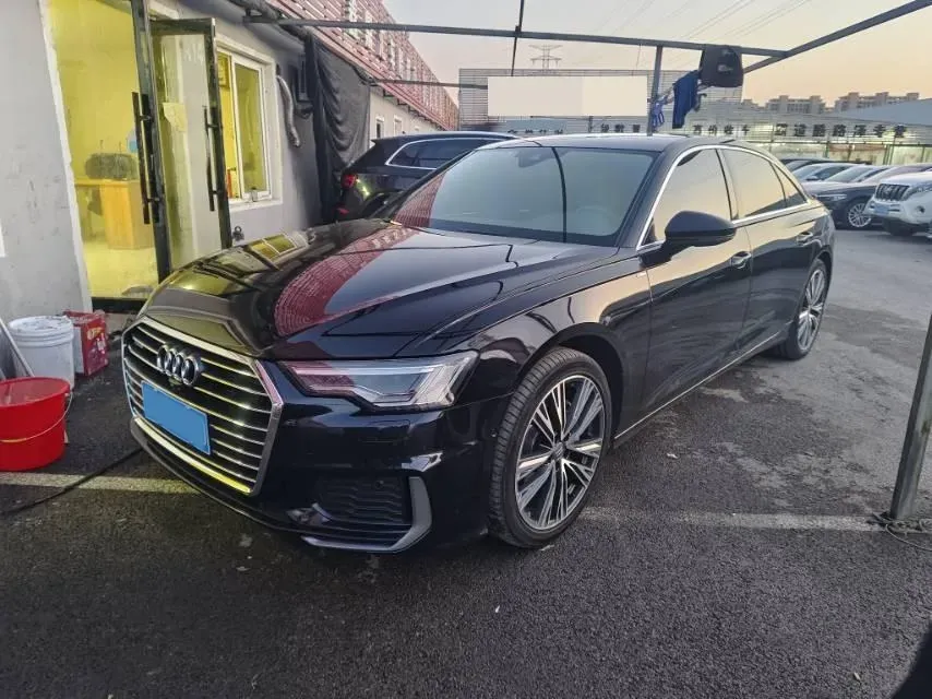2020 Audi A6L 2.0T 224HP L4 7DCT,autocango,china used car exporter,china ev exporter,chinese used car exporter,chinese used ev exporter