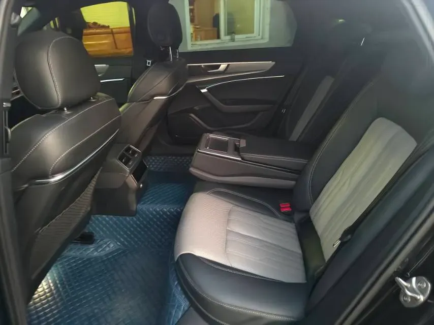 2020 Audi A6L 2.0T 224HP L4 7DCT,autocango,china used car exporter,china ev exporter,chinese used car exporter,chinese used ev exporter