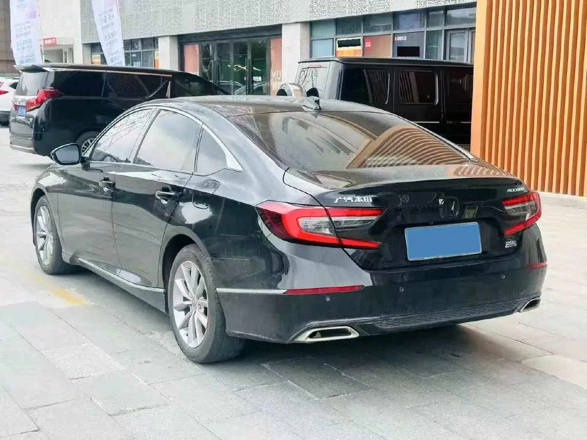2022 Honda Accord 1.5T 194HP L4 CVT,autocango,china used car exporter,china ev exporter,chinese used car exporter,chinese used ev exporter
