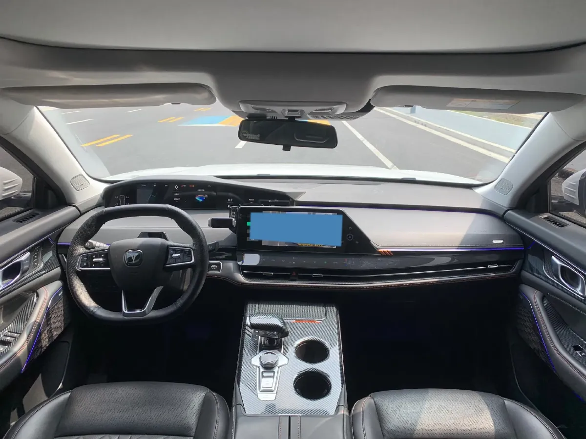 2021 ChangAn UNI-K 2.0T 233HP L4 8AT,autocango,china used car exporter,china ev exporter,chinese used car exporter,chinese used ev exporter