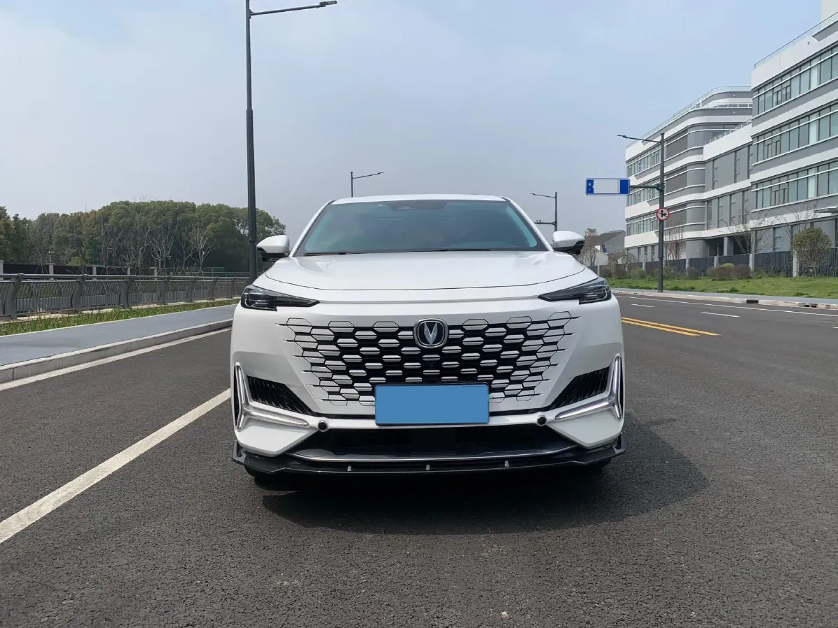 2021 ChangAn UNI-K 2.0T 233HP L4 8AT,autocango,china used car exporter,china ev exporter,chinese used car exporter,chinese used ev exporter