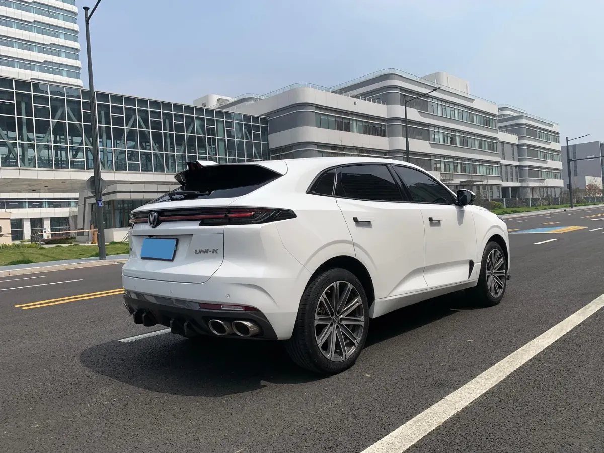 2021 ChangAn UNI-K 2.0T 233HP L4 8AT,autocango,china used car exporter,china ev exporter,chinese used car exporter,chinese used ev exporter