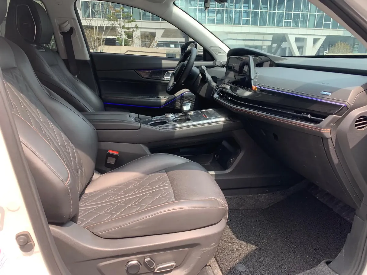 2021 ChangAn UNI-K 2.0T 233HP L4 8AT,autocango,china used car exporter,china ev exporter,chinese used car exporter,chinese used ev exporter