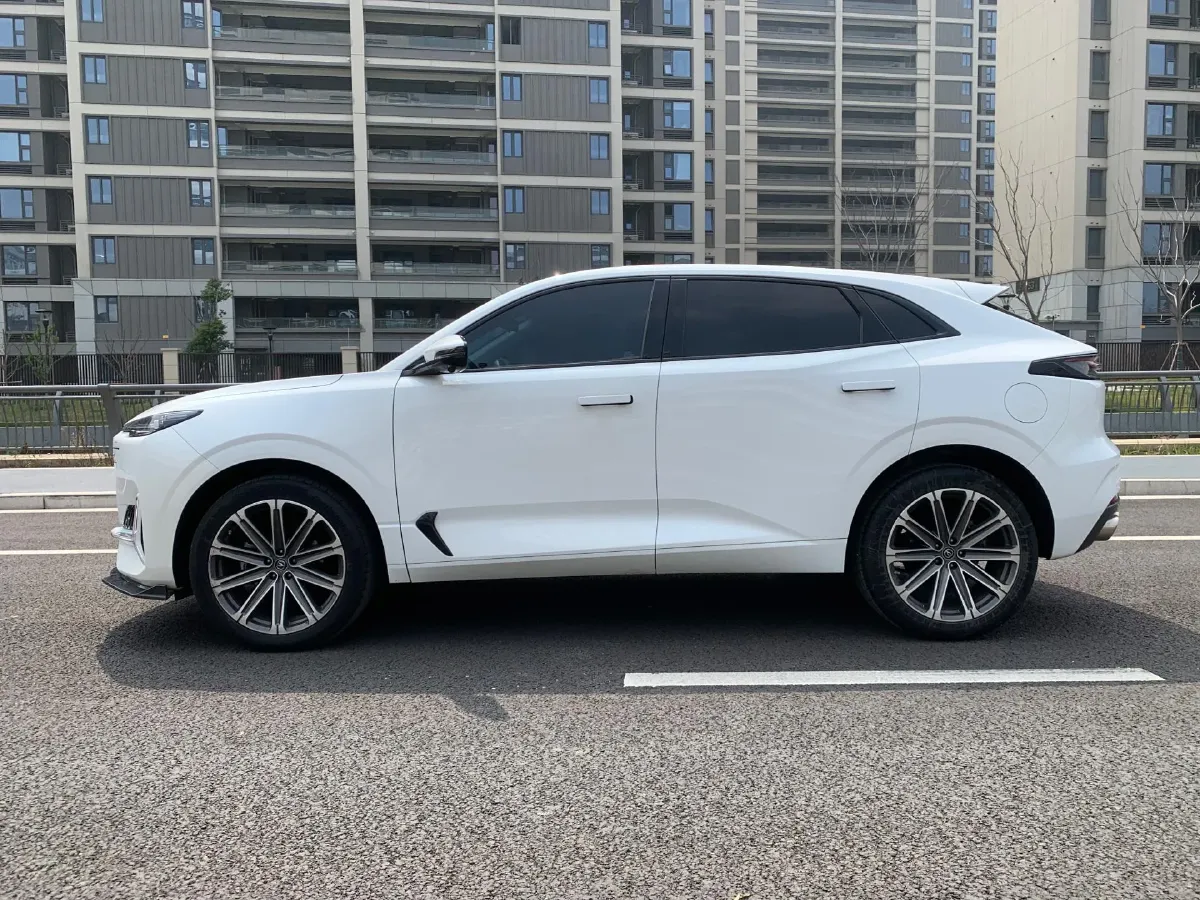 2021 ChangAn UNI-K 2.0T 233HP L4 8AT,autocango,china used car exporter,china ev exporter,chinese used car exporter,chinese used ev exporter