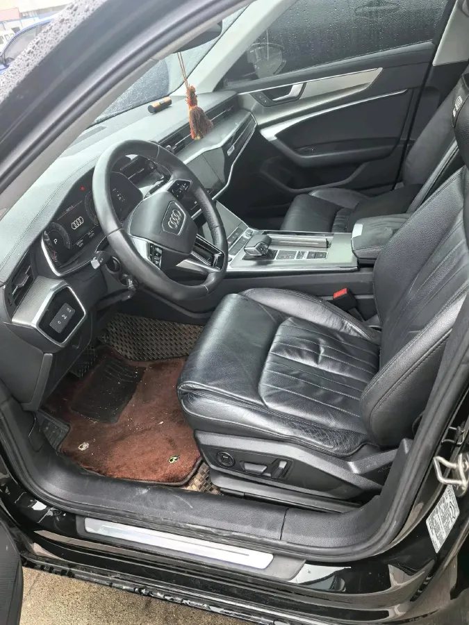 2021 Audi A6L 2.0T 190HP L4 7DCT,autocango,china used car exporter,china ev exporter,chinese used car exporter,chinese used ev exporter