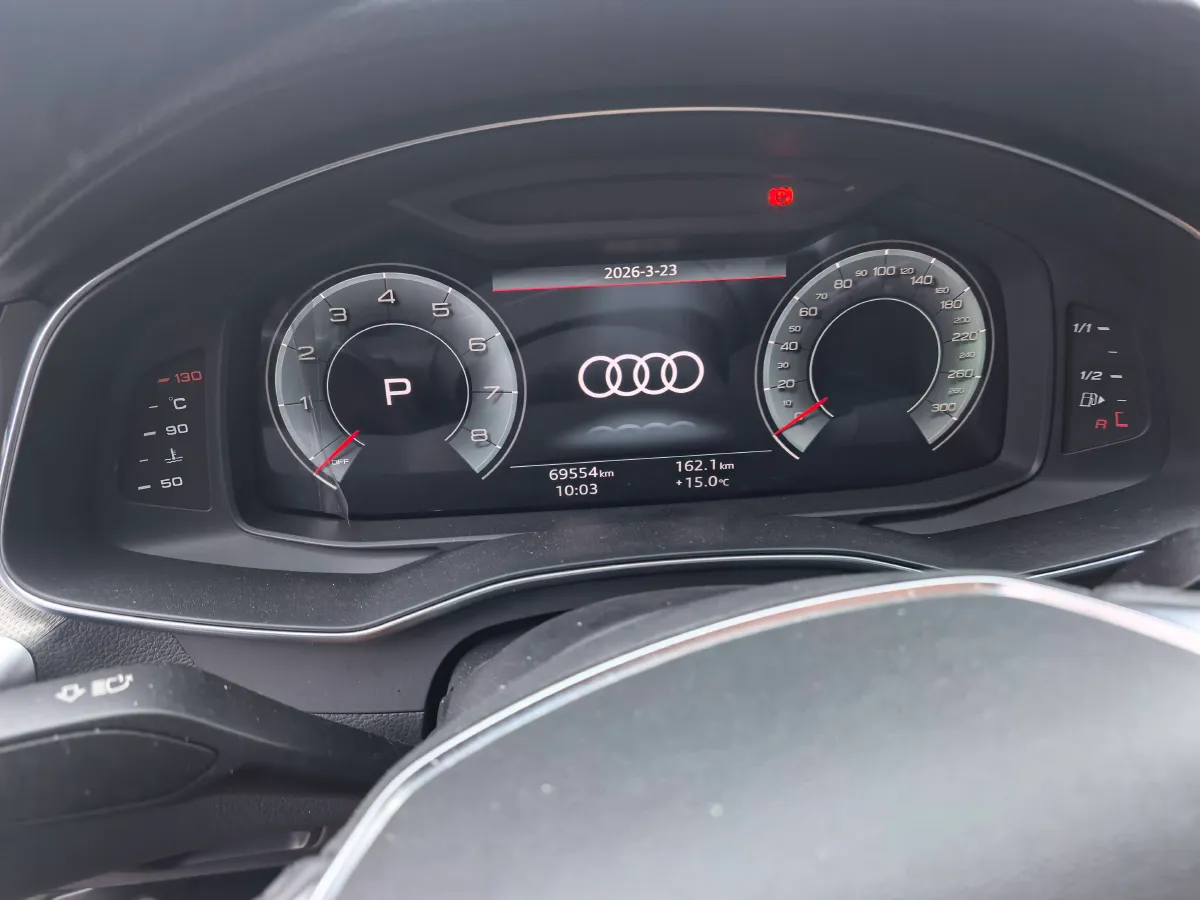 2021 Audi A6L 2.0T 190HP L4 7DCT,autocango,china used car exporter,china ev exporter,chinese used car exporter,chinese used ev exporter