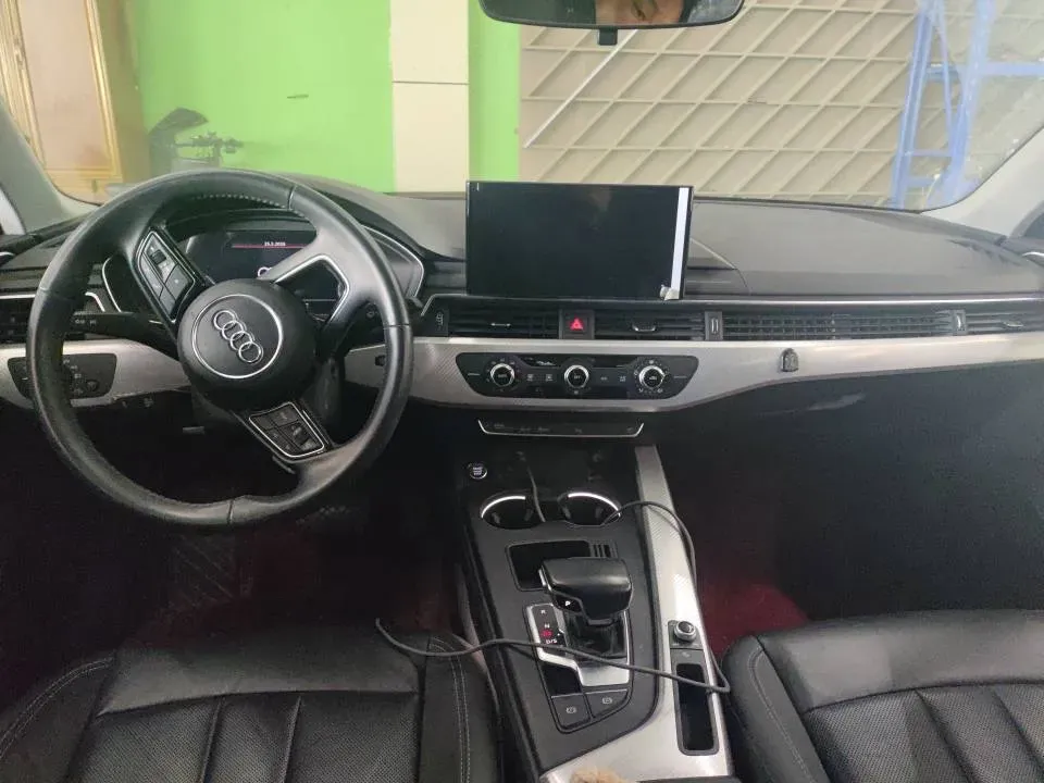 2020 Audi A4L 2.0T 190HP L4 7DCT,autocango,china used car exporter,china ev exporter,chinese used car exporter,chinese used ev exporter