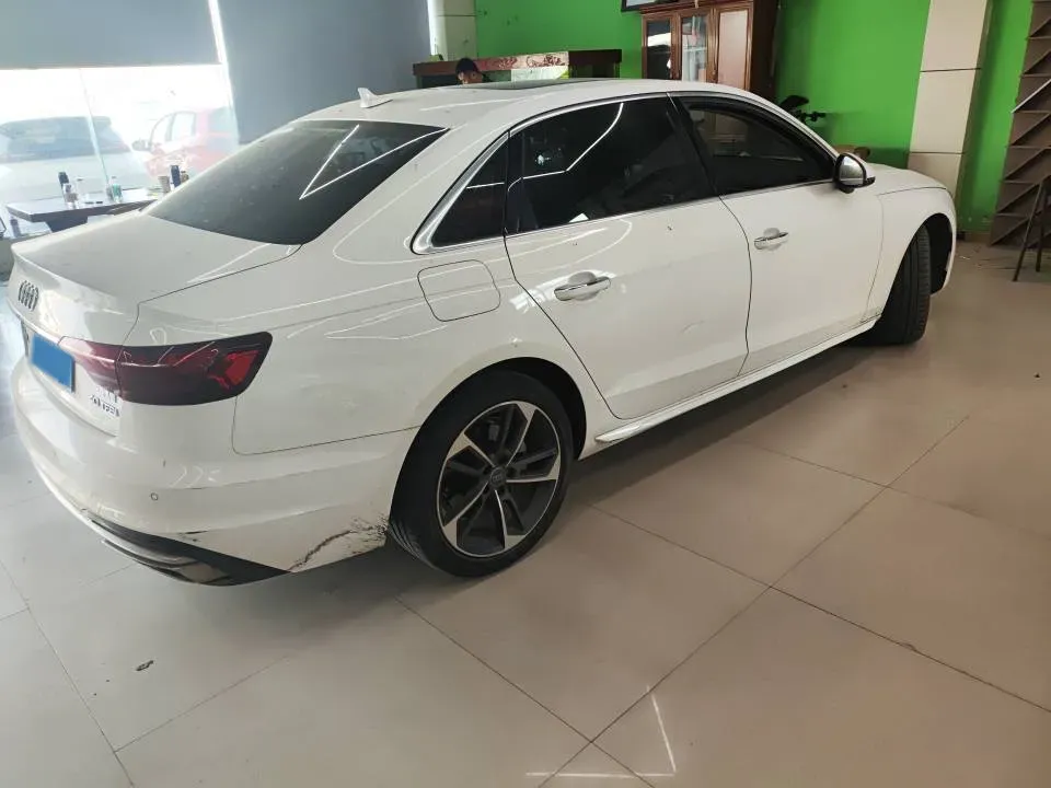 2020 Audi A4L 2.0T 190HP L4 7DCT,autocango,china used car exporter,china ev exporter,chinese used car exporter,chinese used ev exporter