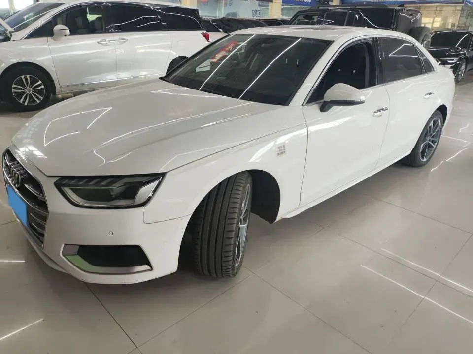 2020 Audi A4L 2.0T 190HP L4 7DCT,autocango,china used car exporter,china ev exporter,chinese used car exporter,chinese used ev exporter
