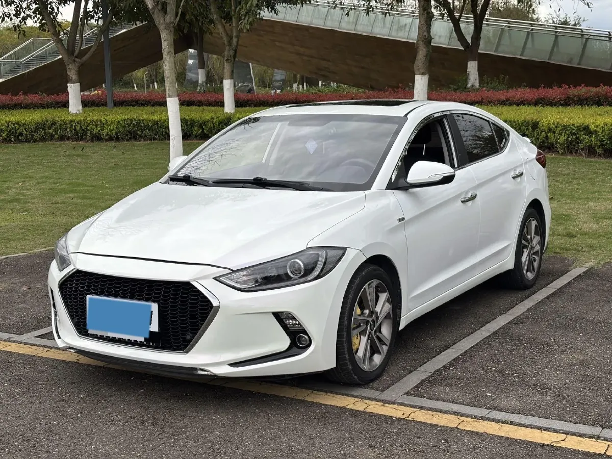 2016 Hyundai Elantra 1.6L 130HP L4 6AT,autocango,china used car exporter,china ev exporter,chinese used car exporter,chinese used ev exporter