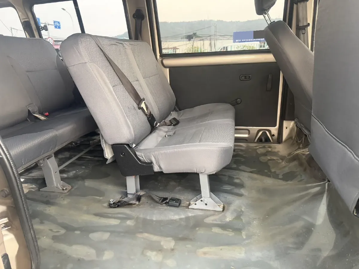 2021 WuLing RongGuang 1.5L 99HP L4 5MT,autocango,china used car exporter,china ev exporter,chinese used car exporter,chinese used ev exporter