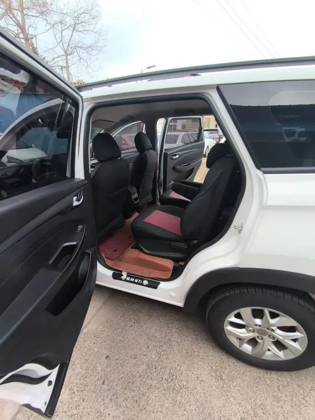 2019 WuLing HongGuang S3 1.5L 99HP L4 6MT,autocango,china used car exporter,china ev exporter,chinese used car exporter,chinese used ev exporter