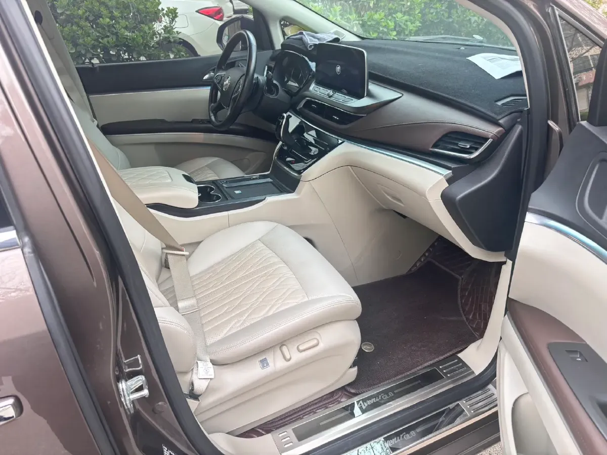 2021 Buick GL8 2.0T 237HP L4 9AT,autocango,china used car exporter,china ev exporter,chinese used car exporter,chinese used ev exporter