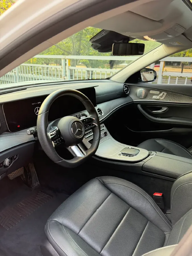 2021 Mercedes-Benz E Class 2.0T 258HP L4 9AT,autocango,china used car exporter,china ev exporter,chinese used car exporter,chinese used ev exporter