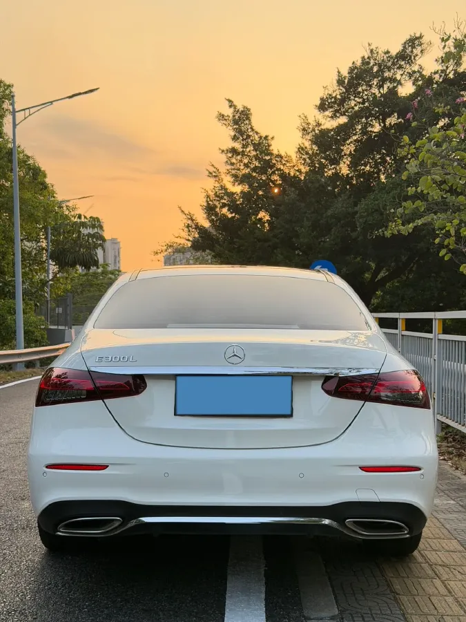 2021 Mercedes-Benz E Class 2.0T 258HP L4 9AT,autocango,china used car exporter,china ev exporter,chinese used car exporter,chinese used ev exporter