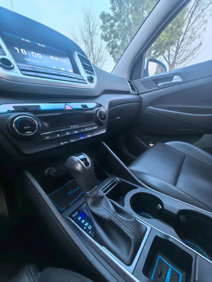 2018 Hyundai Tucson 1.6T 177HP L4 7DCT,autocango,china used car exporter,china ev exporter,chinese used car exporter,chinese used ev exporter