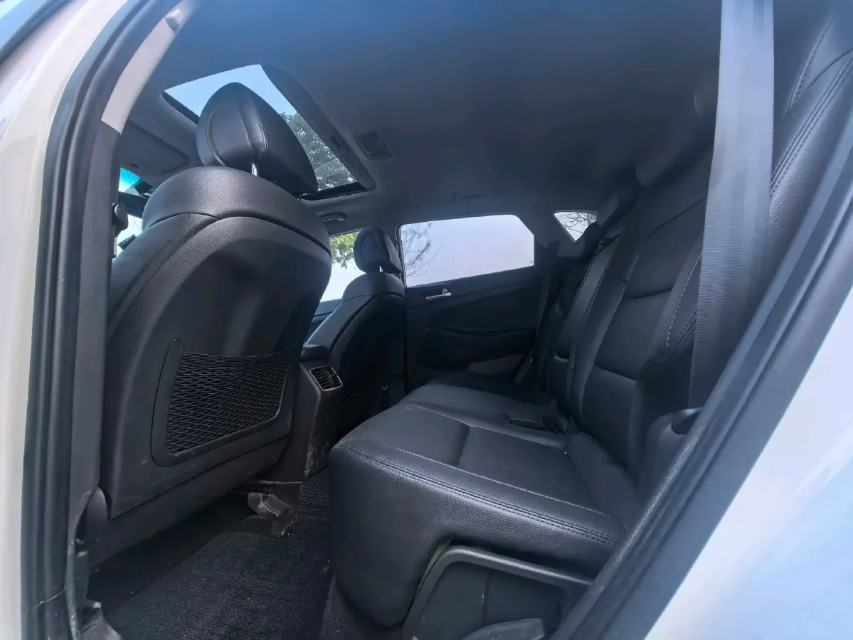 2018 Hyundai Tucson 1.6T 177HP L4 7DCT,autocango,china used car exporter,china ev exporter,chinese used car exporter,chinese used ev exporter