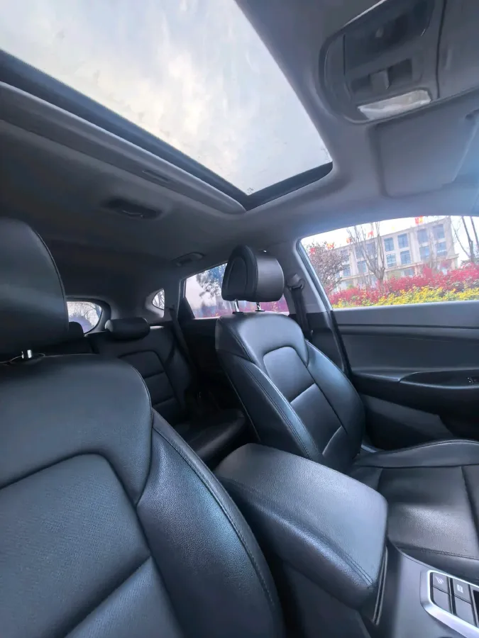 2018 Hyundai Tucson 1.6T 177HP L4 7DCT,autocango,china used car exporter,china ev exporter,chinese used car exporter,chinese used ev exporter