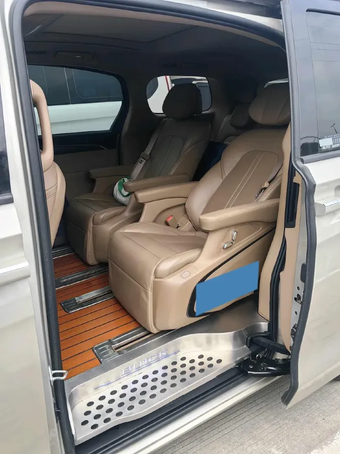 2021 Buick GL8 2.0T 237HP L4 9AT,autocango,china used car exporter,china ev exporter,chinese used car exporter,chinese used ev exporter